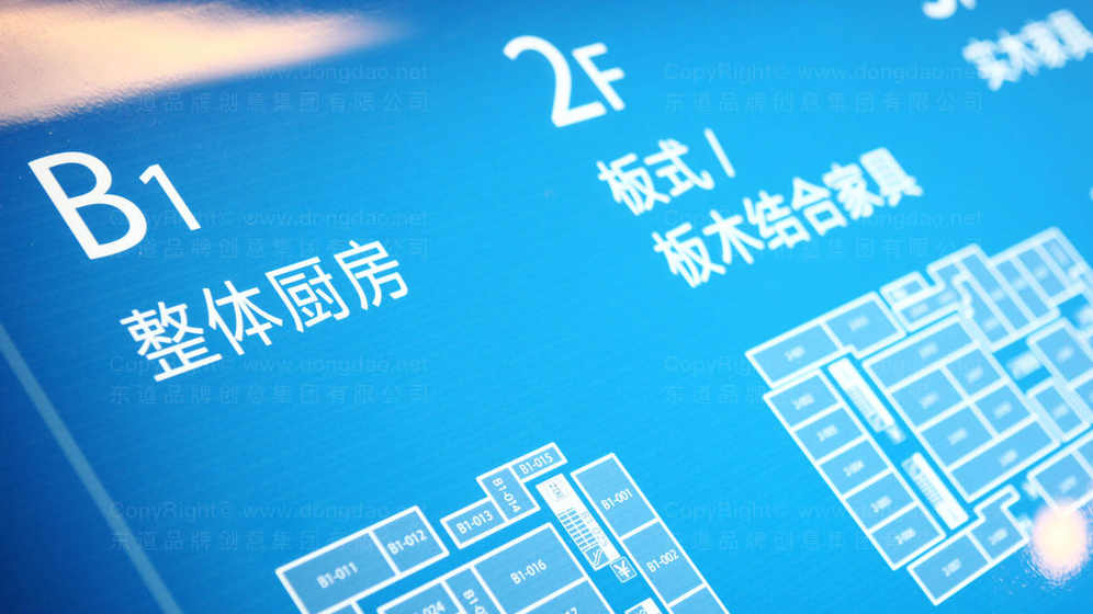 店鋪門口墻上logo如何設(shè)計(jì)才能吸引顧客？