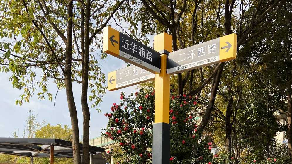 红木家具品牌设计是什么？它对市场定位有何影响？