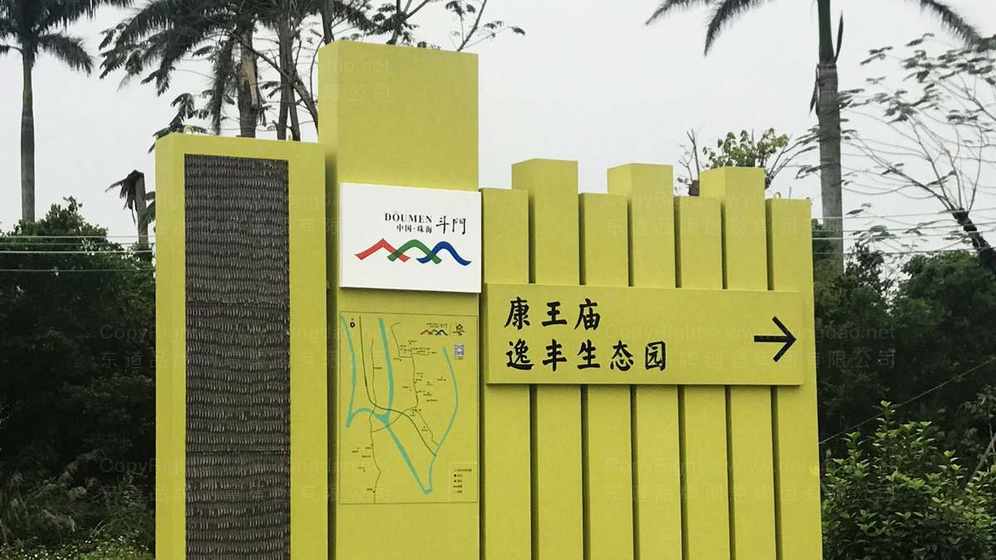 羽绒服品牌设计是什么？它对消费者购买决策有何影响？