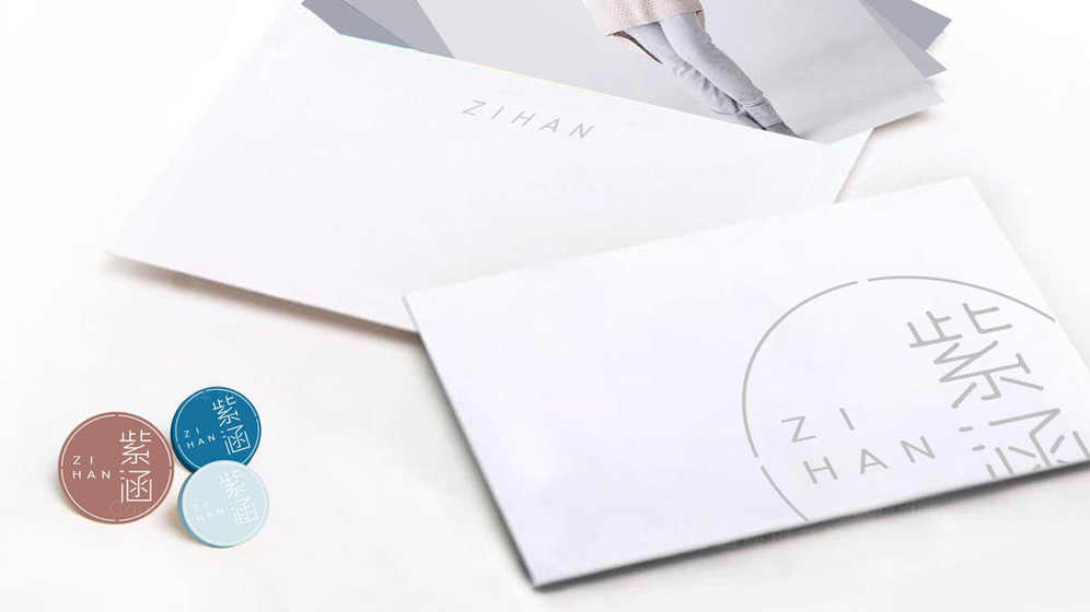 如何通过棉服品牌设计提升市场辨识度？为什么色彩选择是关键因素？