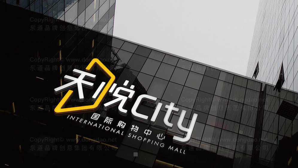 如何通过职业女装品牌设计提升市场竞争力？为什么色彩选择至关重要？