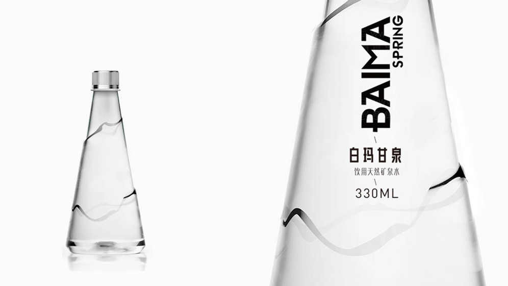 如何优化包装设计中的杯子标签排版？