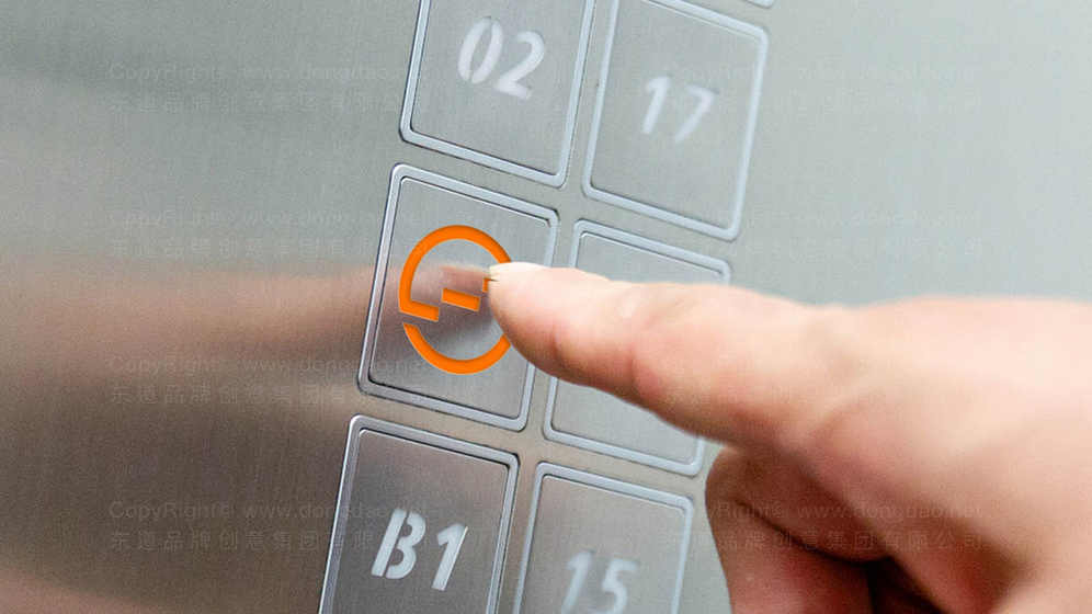 如何通过包装设计提升产品吸引力？为什么视觉元素对消费者决策如此重要？