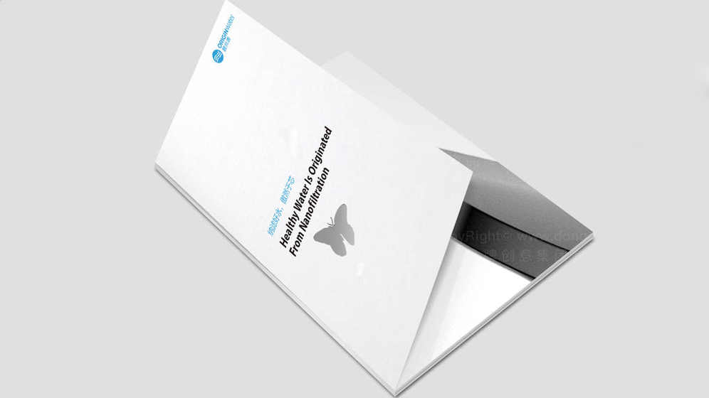 如何设计茶饮画册才能有效吸引目标客户？为什么视觉层次如此重要？