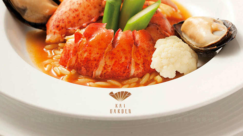 如何通过展架画册设计提升产品展示效果，以及需要遵循哪些设计原则？