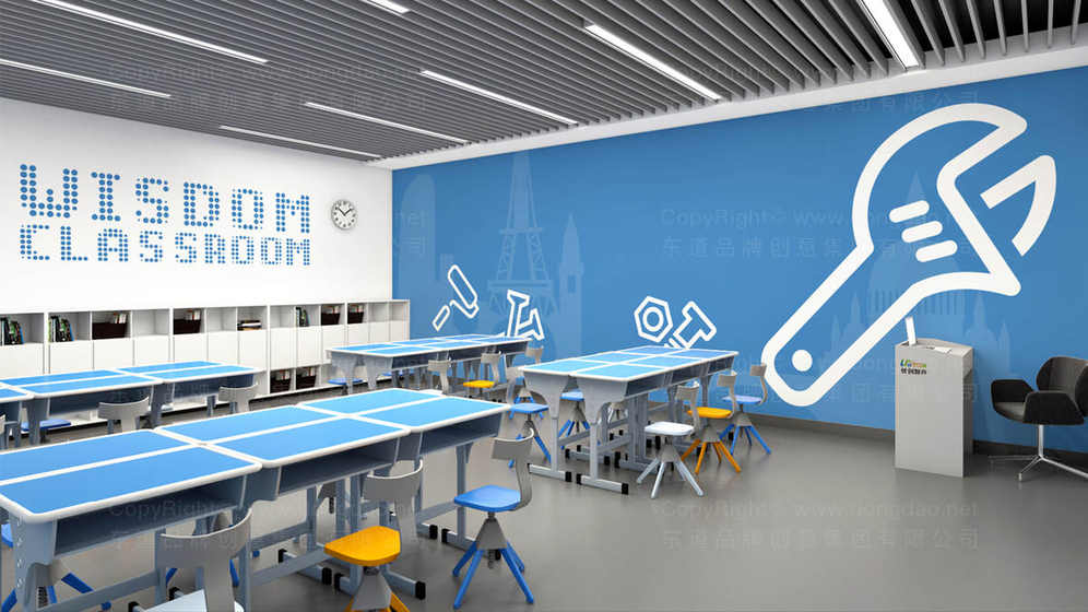 在个人画册设计中，色彩搭配对情感传达有什么具体影响？如何选择合适的配色方案？