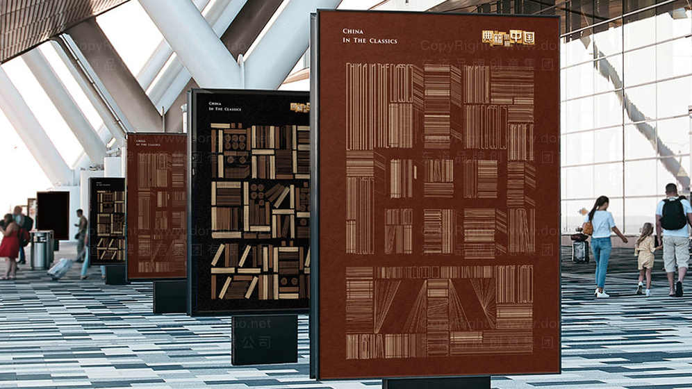 在油画画册设计中，如何通过版式布局突出画作的艺术特色？