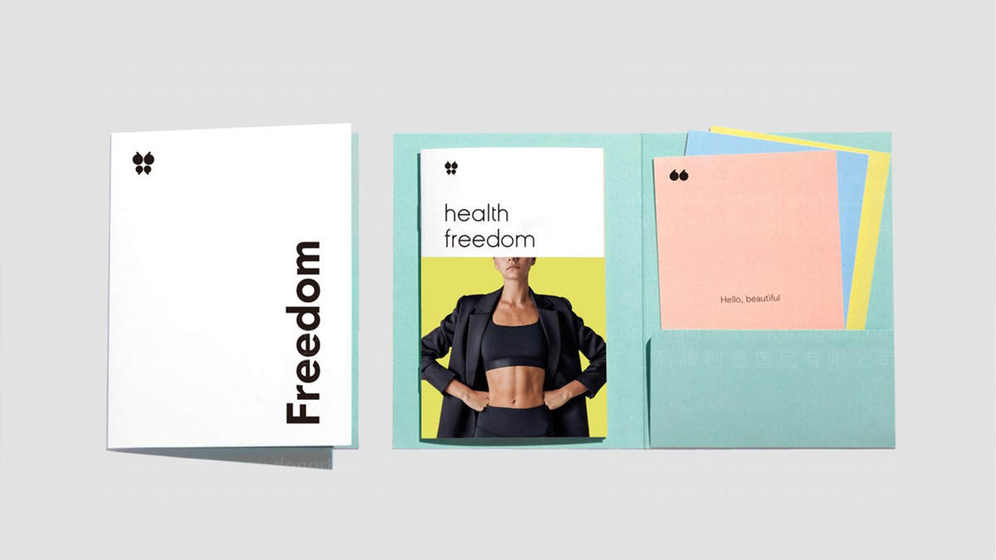 如何设计女裤画册？为什么它影响品牌形象？