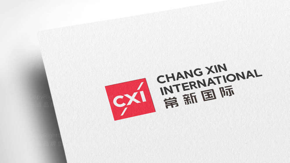 如何通过图像选择提升童鞋画册吸引力？为什么这能提高家长购买意愿？